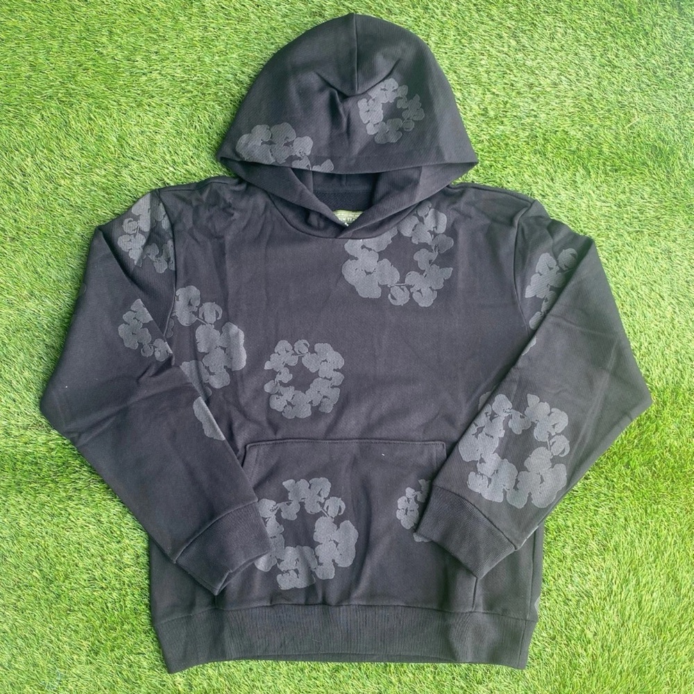 Denim Tears The Cotton Wreath Sweatshirt
Black Monochrome Size S-L AUTHENTIC